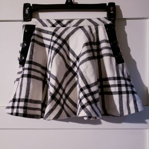 Kate Spade Children's Siz 6Y Black and White Skirt